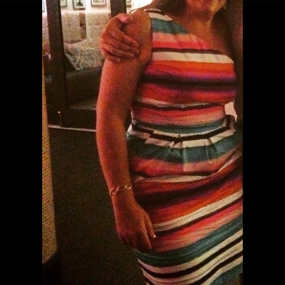 Dress - Picture 2 of 4